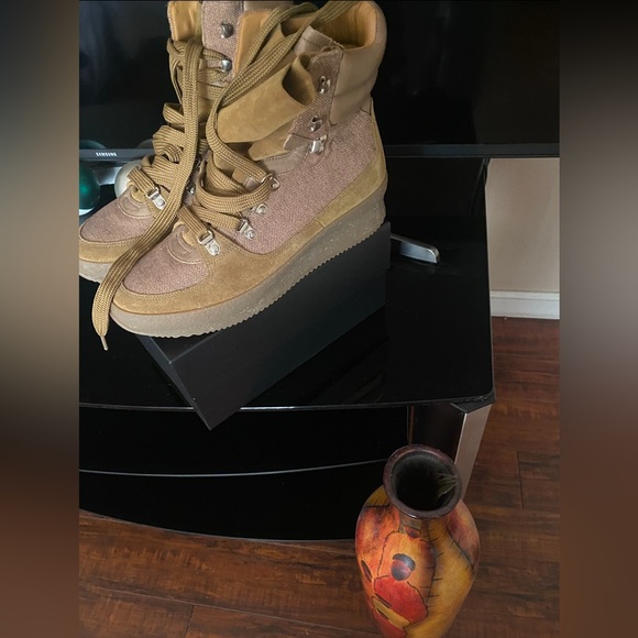 BRAND NEW Isabel Marant BASKETS BRENDTY Boots. 10.5/11. Tag is 11.  Color khaki - Picture 6 of 9